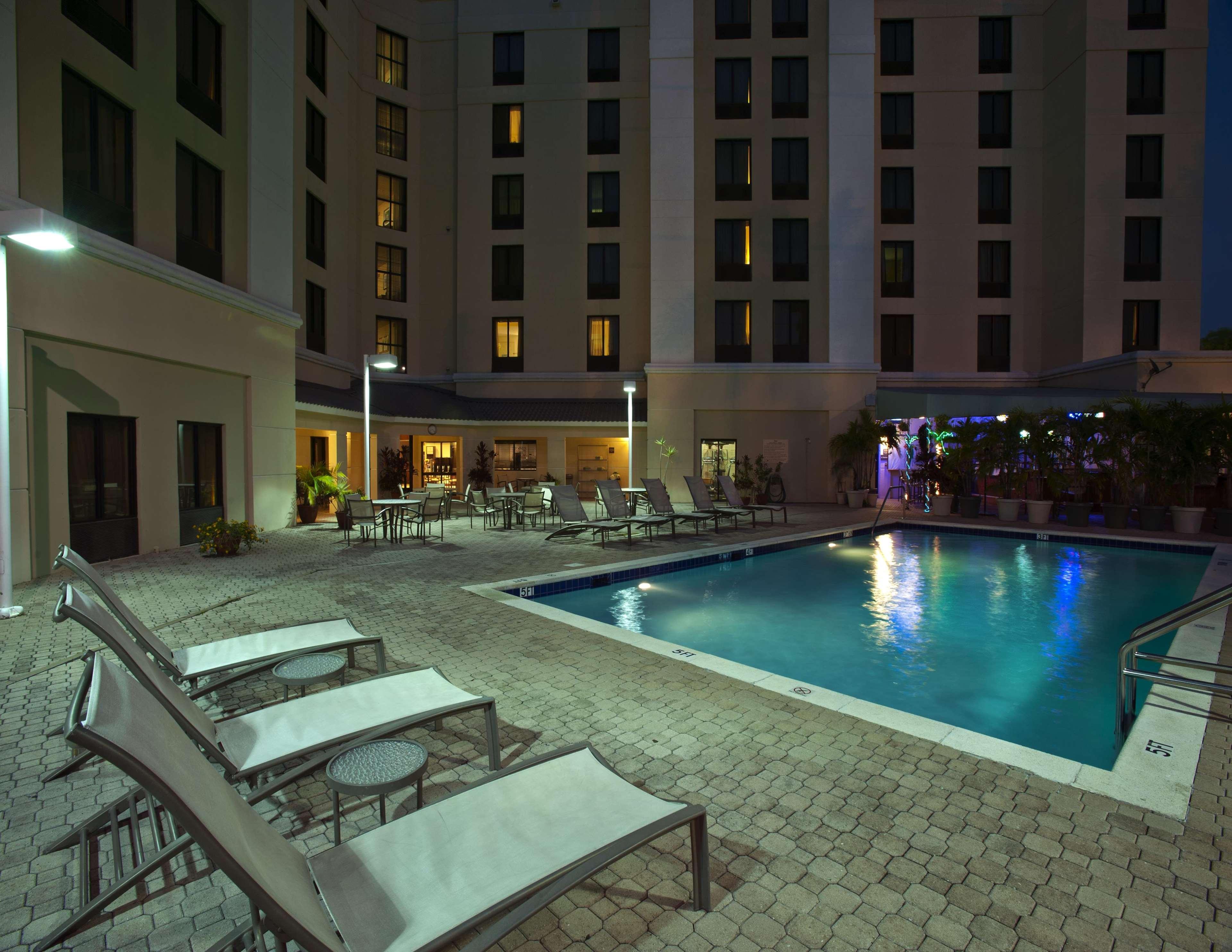 Hampton Inn & Suites Miami-Doral Dolphin Mall Exterior foto