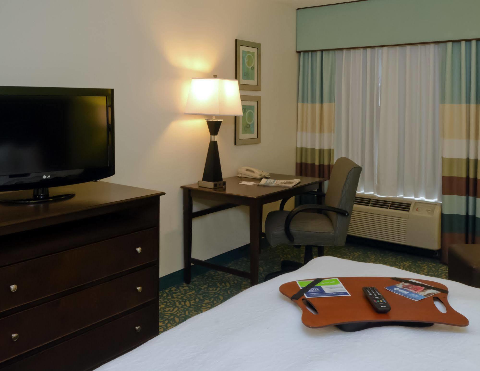 Hampton Inn & Suites Miami-Doral Dolphin Mall Exterior foto